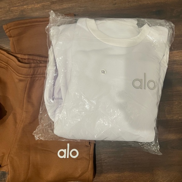 ALO Yoga Tops - ALO Yoga White Sweatsuit
